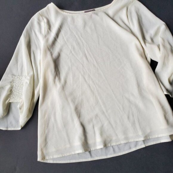 šVinceĀ Camutoā
Whiteāblouse - Picture 4 of 8